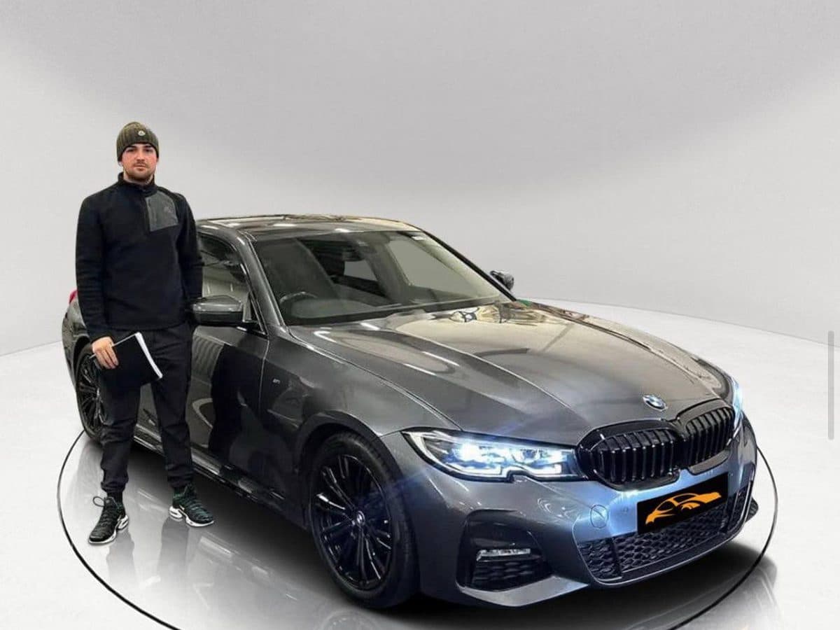 Rapid customer collecting a grey BMW 3 Series M Sport