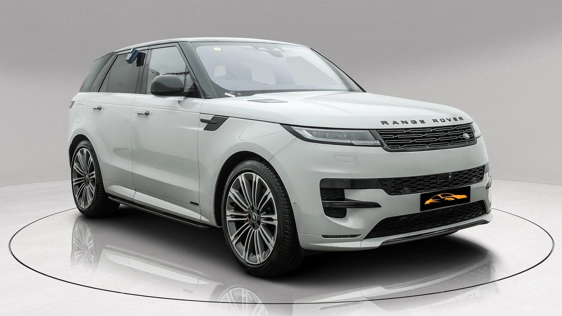 Range Rover Sport P400 Autobiography in white, front three-quarter view